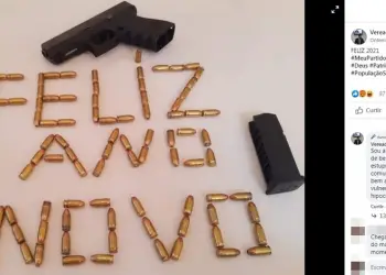 vereador de rio preto sp postou mensagem de feliz ano novo com foto de armas e municoes e gerou polemica na web