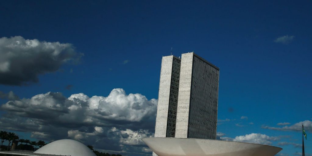 monumentos brasilia cupula plenario da camara dos deputados3103201338