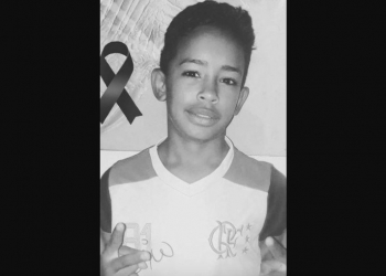 Menino de 14 anos morre ao cair de 10 metros enquanto soltava pipa no Rio de Janeiro