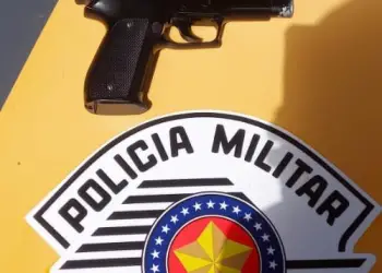 Réplica de pistola é encontrada em carro abordado pela PM Rodoviária em Araçatuba