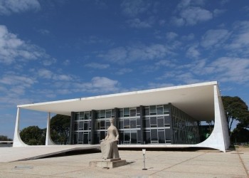 Palácio do Supremo Tribunal Federal na Praça dos Três poderes em Brasília