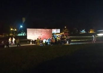 Acidente ocorreu na rodovia Washington Luís, em Rio Preto (Foto g1/ TV Tem)