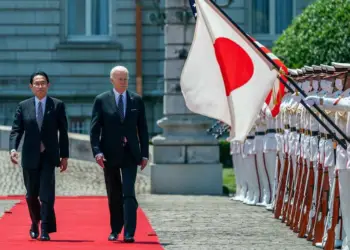 Biden e o primeiro ministro do Japão Fumio Kishida (Foto: Twitter / Casa Branca)