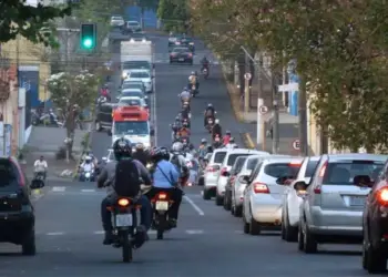 transito rua silva grota aracatuba