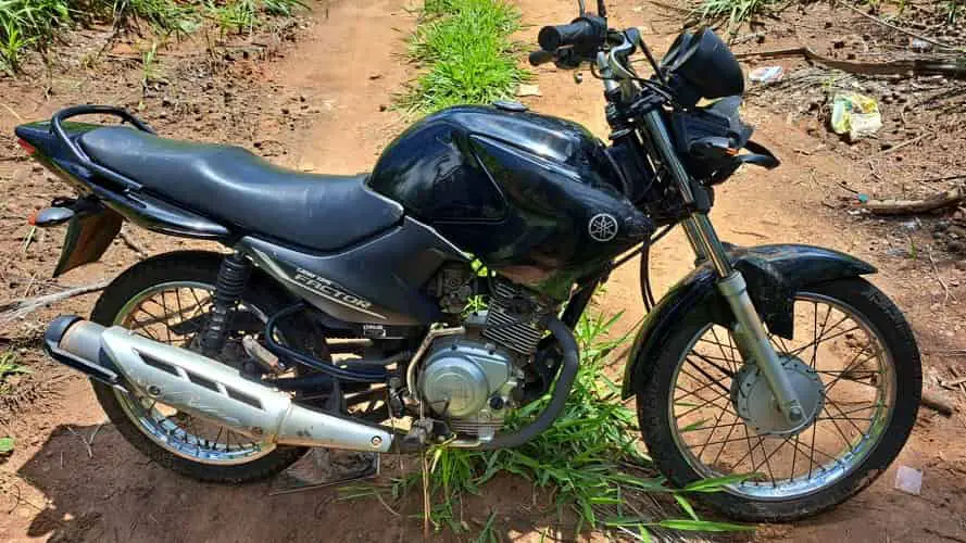 Motocicleta estava em mata do antigo Country Club