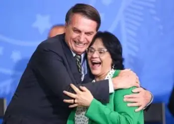 presidente jair bolsonaro e ministra da mulher da familia e dos direitos humanos damares alves