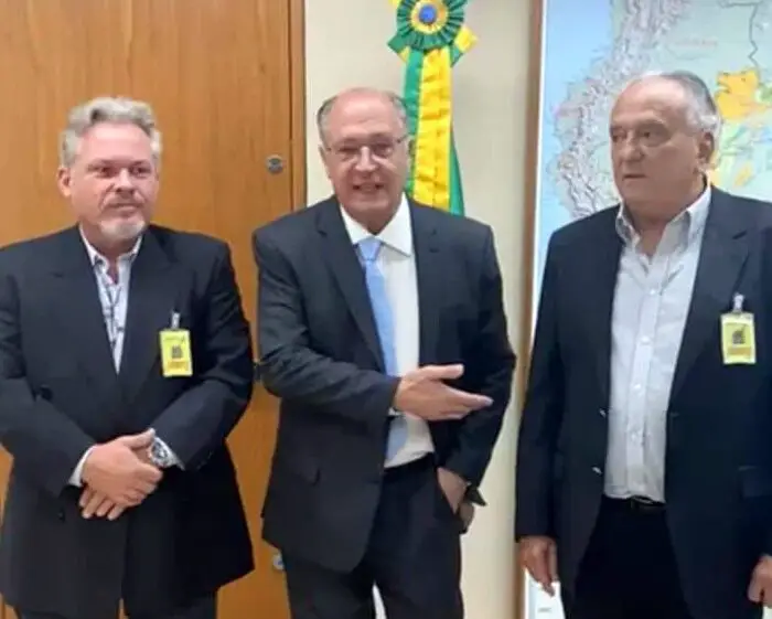 alckmin e diretores da santa casa min e1675953878961