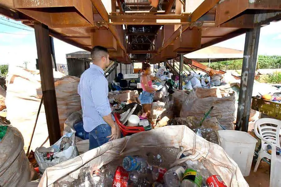 Cooperativa de materiais reciclaveis e alvo de requerimento min