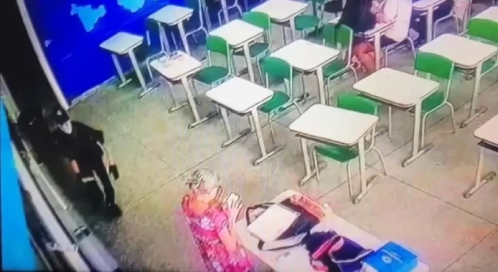 ataque a faca em escola