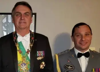 mauro cid e bolsonaro joias