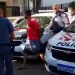 Momento em que o acusado era apresentado no plantão policial de Araçatuba (Foto: Silvio Romeiro/ Araçatuba Acontece)