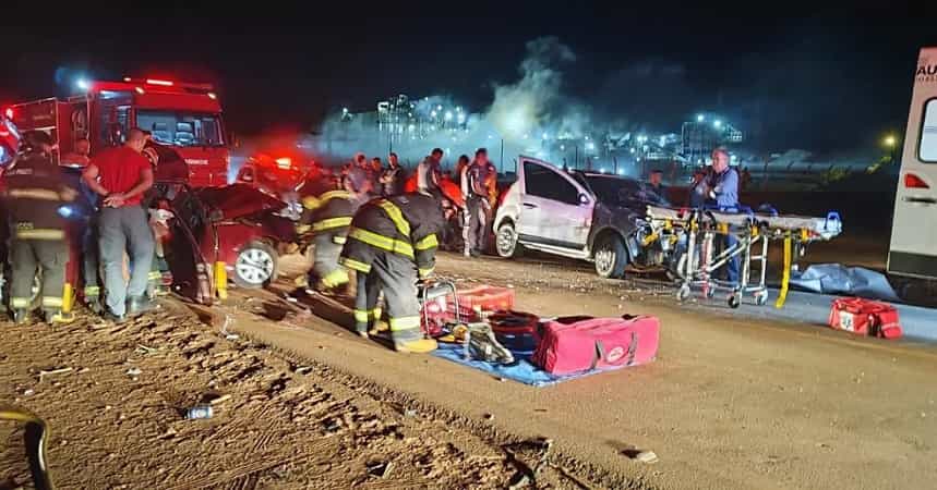 Acidente deixou três mortos e quatro feridos em rodovia de Monte Aprazível (SP) — Foto: Lucas Ribeiro/VotuporangaTudo/Divulgação