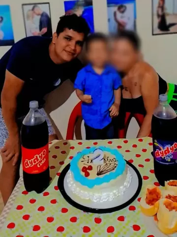 refrigerante dydyo teria sido a causa da demissao de keoma messias de oliveira de 27 anos que trabalhava para a marca concorrente frisky