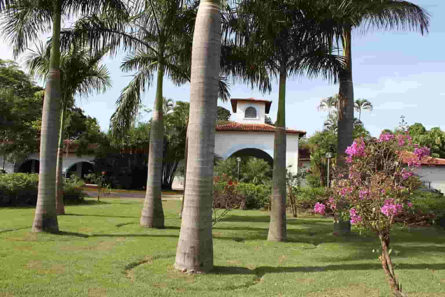 Pai e filho foram sepultados no cemitério Parque das Primaveras, na capital sul-mato-grossense