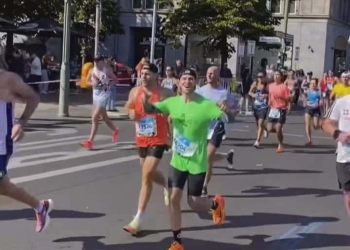 Filipe Fornari participou da Maratona de Berlim 2023 na capital da Alemanha (Foto/ Instagram)