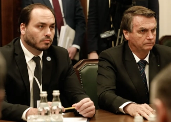 Carlos Bolsonaro e Jair Bolsonaro