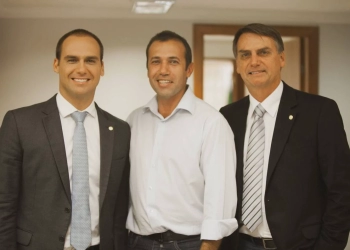 Campanha de Bolsonaro pagou pai de autor de dossie que tentou ligar STF ao PCC