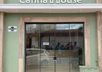 Casa de maconha min