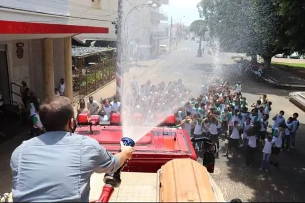 bombeiro Escola1 min