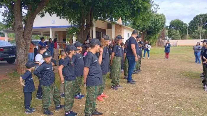 escola mirim1 min