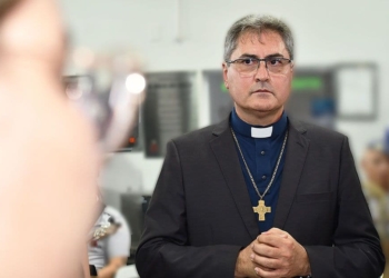 Reitor e diretor-geral do Centro Universitário Católico Salesiano Auxilium (Unisalesiano), Padre Paulo Fernando Vendrame (Foto: Angelo Cardoso)