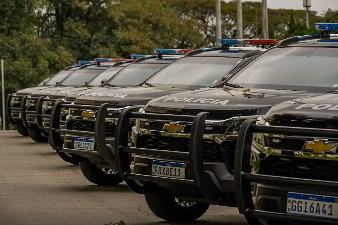 Viaturas da Polícia Civil de SP