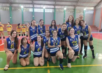 equipe pre mirim de volei de Aracatuba