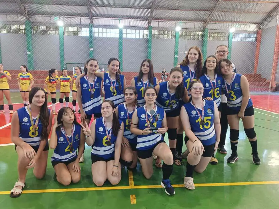 equipe pre mirim de volei de Aracatuba