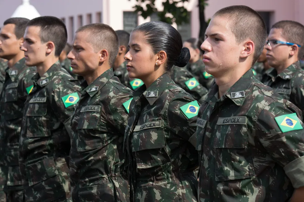 Cadetes na Escola de Preparação do Exército (ESPCEX) — Foto: Reprodução/ESPECEX