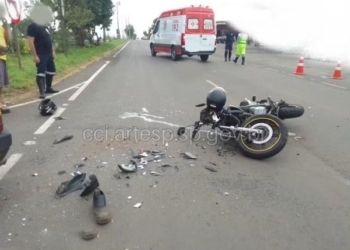 Garupa de moto morre em acidente envolvendo carro na Rodovia Marechal Rondon em Bauru — Foto: Artesp/divulgação