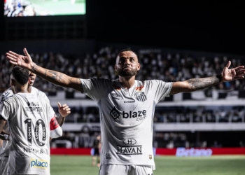 Guilherme fez mais um gol pelo Santos - Foto: Raul Baretta / Santos FC