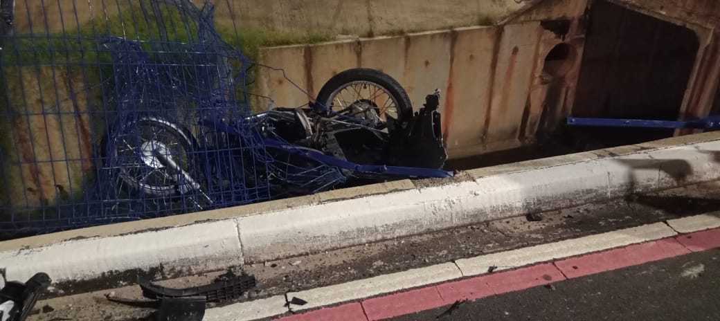 moto envolvida em acidente na Pompeu