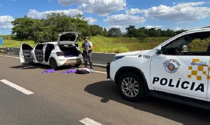 Ocorrência foi registrada no sábado (8), em Rancharia (SP) — Foto: Polícia Rodoviária