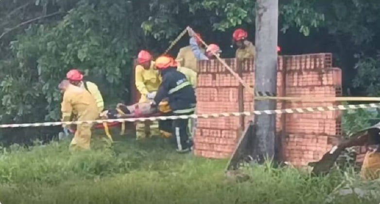 Homem morreu após casa desabar durante temporal em Iepê (SP) — Foto: Defesa Civil